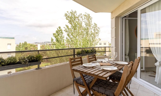 8th Arrondissement Apartment | SIROCCO - Bel appartement avec extérieur proche des plages