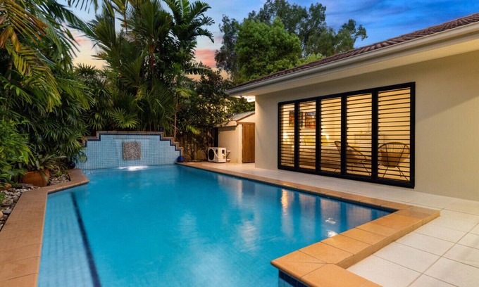 Port Douglas House | Six Beachside With Tropical Heated Pool