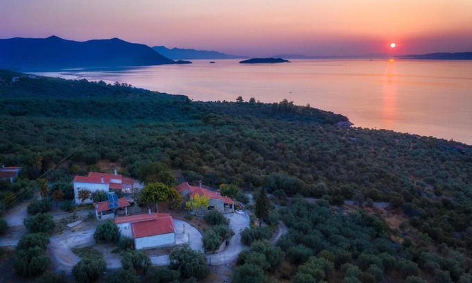 Imathia Region House | SIX INDEPENDENT HOUSES BY THE sea