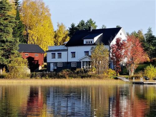 Torsby House | Sjöbo, Urlaub direkt am See