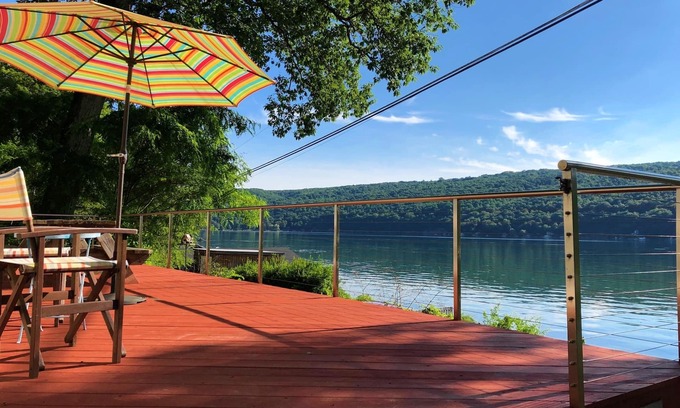 Town of Sempronius House | Skaneateles Lakefront Getaway