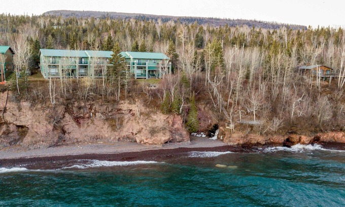 Tofte Apartment | Ski, Hike, Bike, Relax: Tofte Townhome w/Deck!