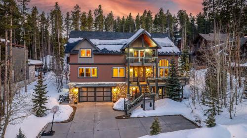 Boulder Ridge House | Ski Hill Sanctuary