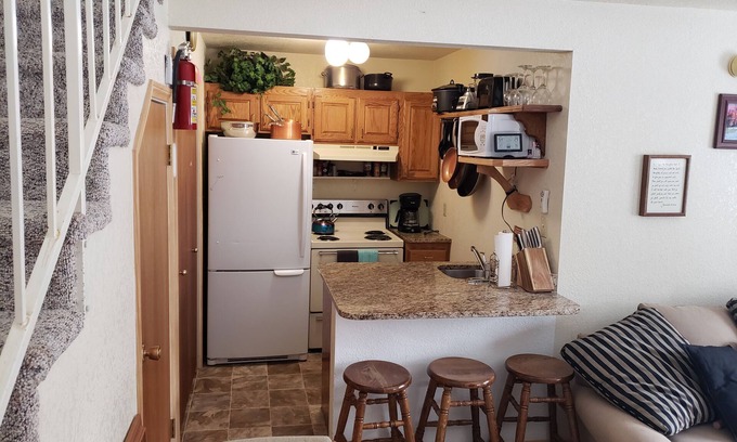 Beaver Condo | Ski in Ski out Family Condo @ Eagle Point