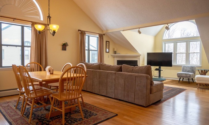 Ludlow Condo | Ski in/Ski out nicely updated 2 BR condo on Okemo Mountain ski trails.