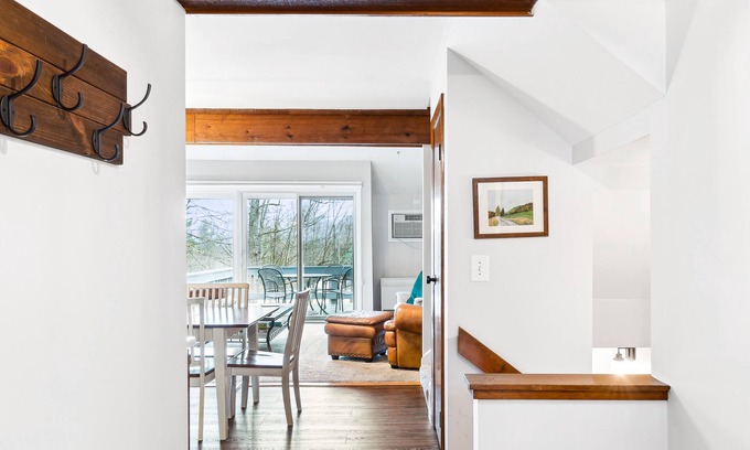West Hartford Condo | Ski-in/Ski-out Quechee Condo - 2BR/2.5BA
