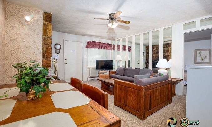 Mount Jackson Condo | Ski/MTB/Golf Condo (#112) - Slope side | Mountain & golf course views | Walk-in access!