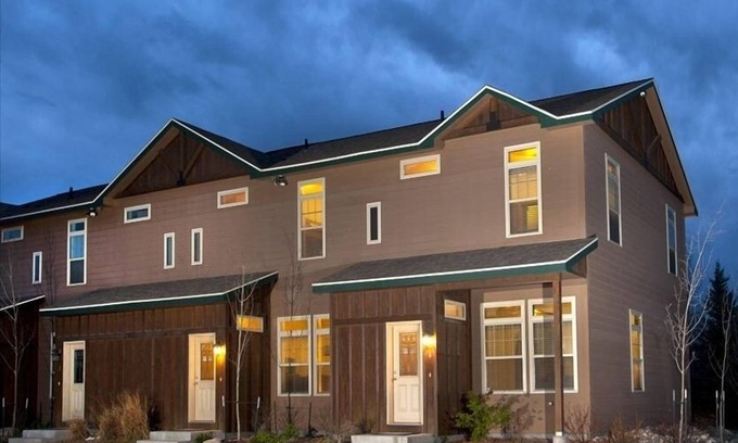 Gypsum House | Ski Vail 30 Minutes from Eagle, Colorado
