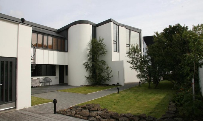 Husavik House | Skjálfandi