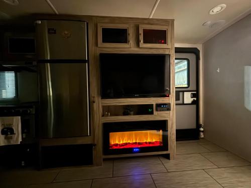 Round Top House | Skull Creek Adult RV