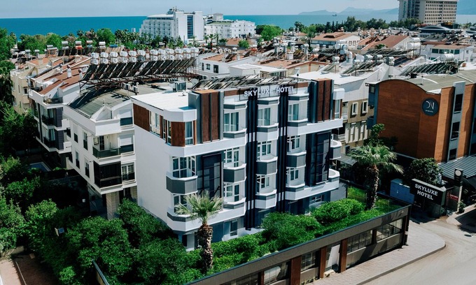 Altnkum Mahallesi Bed & Breakfast | Sky Luxe Hotel Konyaaltı
