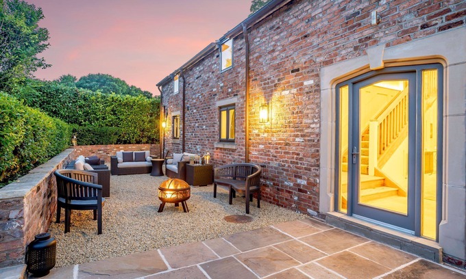 Prestbury Cottage | Skyfall - Luxury Cottages