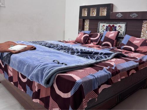 Rau Apartment | Skyline Abode - Family stay 3BHK