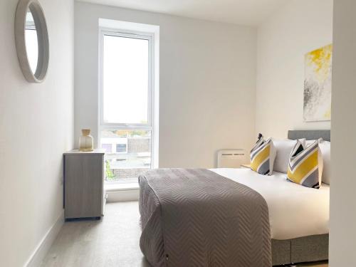 Fleet House | Skyline at Fleet Heights Apartment Six