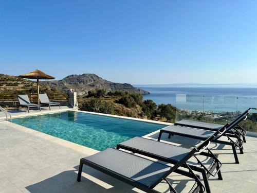 Agios Vasileios Villa | Skyline Iconic Villa