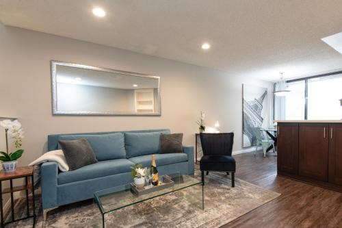 Norma Triangle Apartment | Skyline Terrace Executive Jr One Bedroom with Balcony and Pool