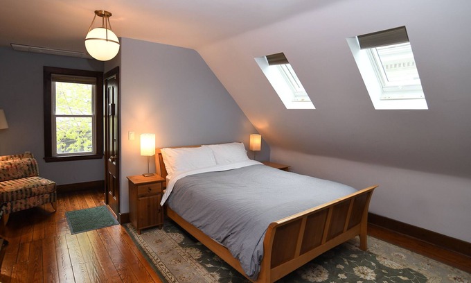 Egleston Square House | Skylit Suite in Musical home