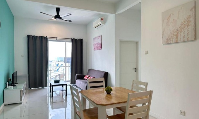 Bandar Puchong Jaya Apartment | Skypod Puchong 7pax Nearby IOI Mall
