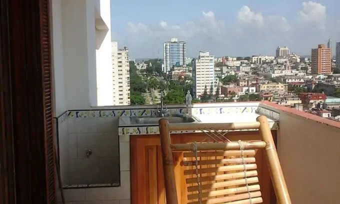 El Vedado Apartment | Skyview Apartment