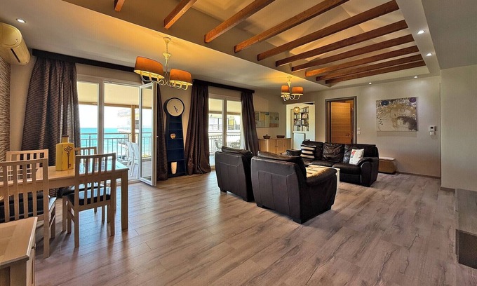Katerini Apartment | SkyView Paralia, Apartment with View and Balcony