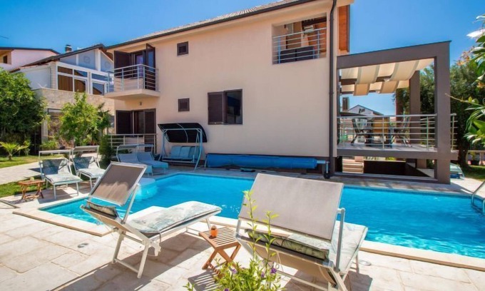 Tribunj House | Slava i Oksana by Interhome