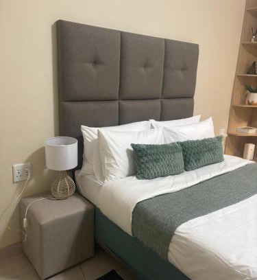 Windhoek Apartment | Sleek Stay in Hochlandpark