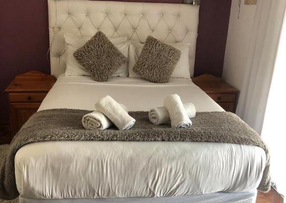 Port Elizabeth Bed & Breakfast | Sleepover@11