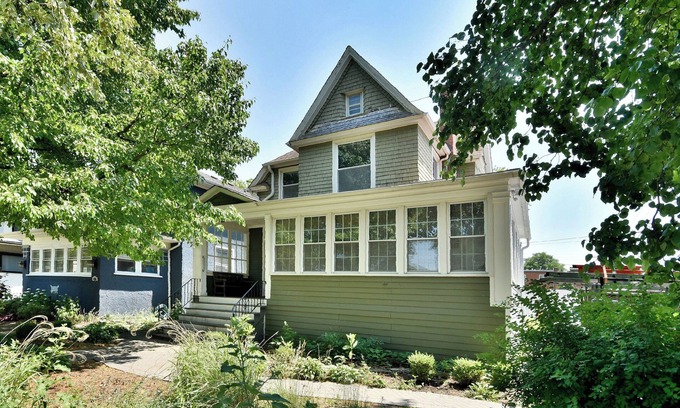 Oak Park House | Sleeps 12 Comfortably with 8 Bedrooms, 3 Full Bathrooms, 2 Kitchens and Parking