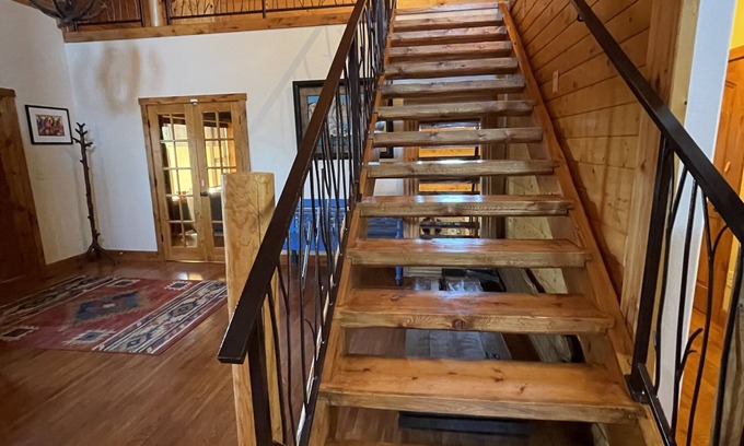 Keystone House | Sleeps 14 +, Great Sturgis Rally Rental in the Black Hills!