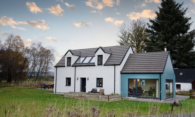 Grantown-on-Spey Cottage | Sleeps 6 in 2 doubles and 1 twin room
