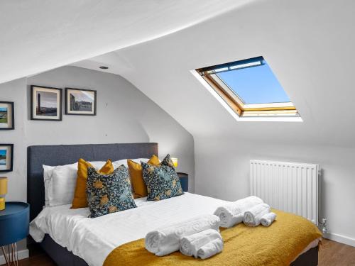 Barrow-in-Furness House | Sleeps 8! Stylish 2 Bedroom House In Barrow-in-Furness - close to BAE Systems, Hospital & Lakes