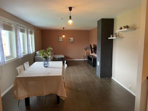 Alesund Apartment | Slinningen Apartment with free parking