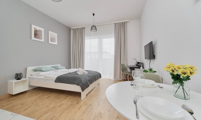 Psie Pole Apartment | Slonimskiego 2 | Functional Studio | Balcony