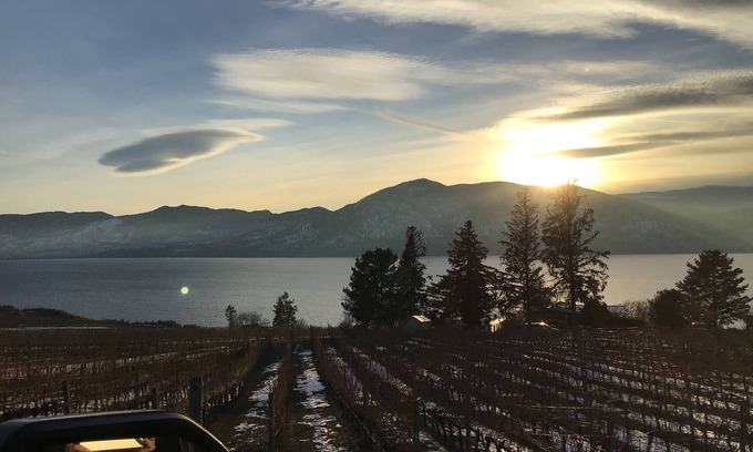 Okanagan-Similkameen House | Smack Dab in the Heart of Wine country🍷