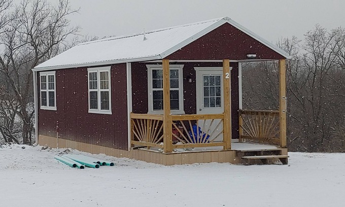 Buchanan County Cabin | Small Cabin on the Farm