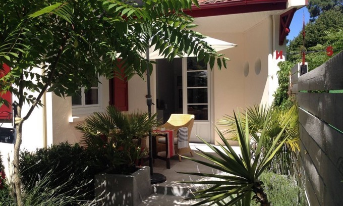 Arcachon House | SMALL CHARMING HOUSE, HEART OF ARCACHON-WINTER CITY, BEACH 400m, ALL A PIE