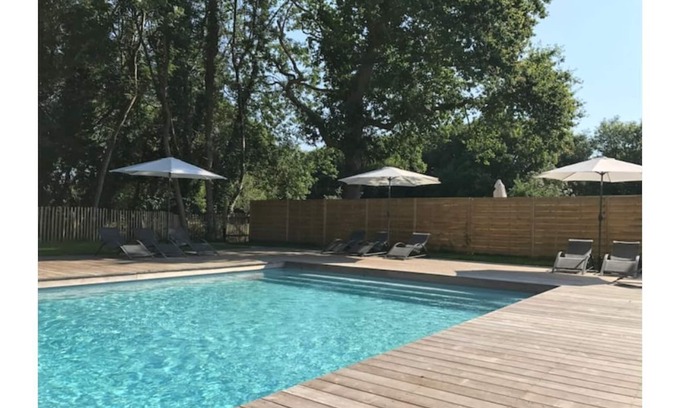 Locoal-Mendon House | Small detached house - Swimming pool & Sea view