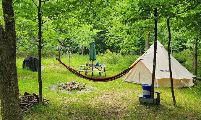 Frontenac RV Rental | Small family & pet friendly campground. Easy access to many public beaches.