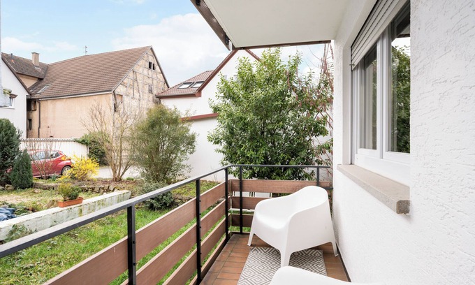 Talheim Apartment | Small first floor apartment with balcony