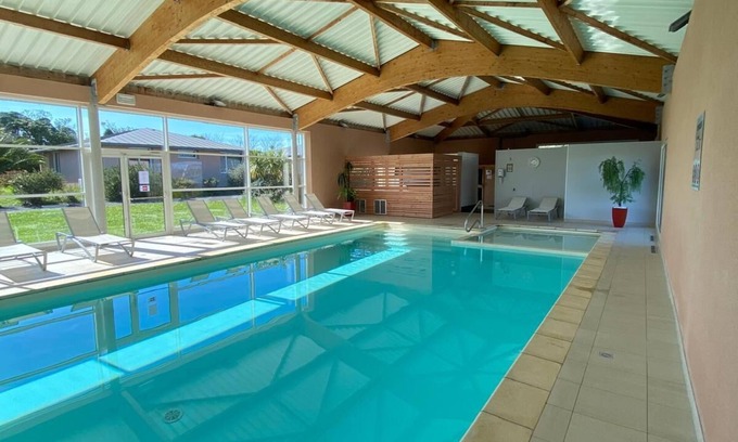 Guisseny Cottage | SMALL HOUSE 2/4 PERS. 100 METRES FROM THE BEACH WITH SWIMMING POOL