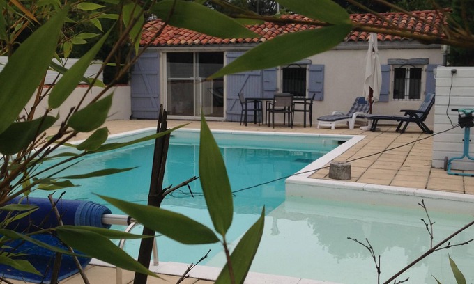 Lue House | Small house with private pool in the heart of the Landes.