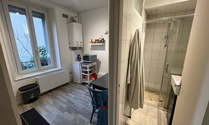 Poincare - Foch - Anatole France - Croix de Bourgogne Apartment | Small, quiet apartment 10 minutes from the station