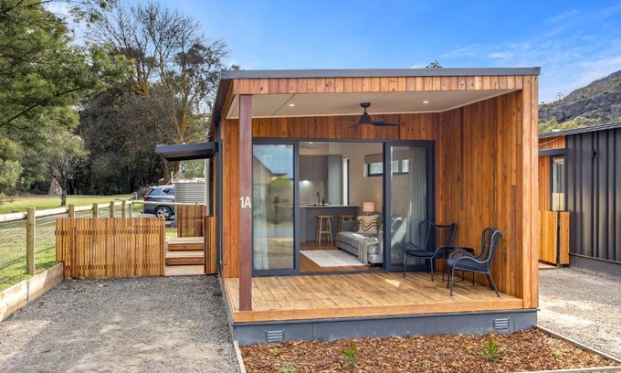Halls Gap House | Small Scale Stays - Couples Retreats