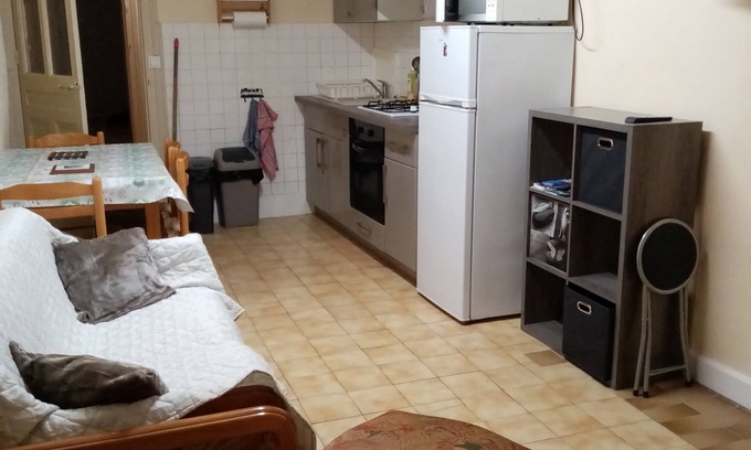 Poligny House | Small semi-detached town house in Poligny