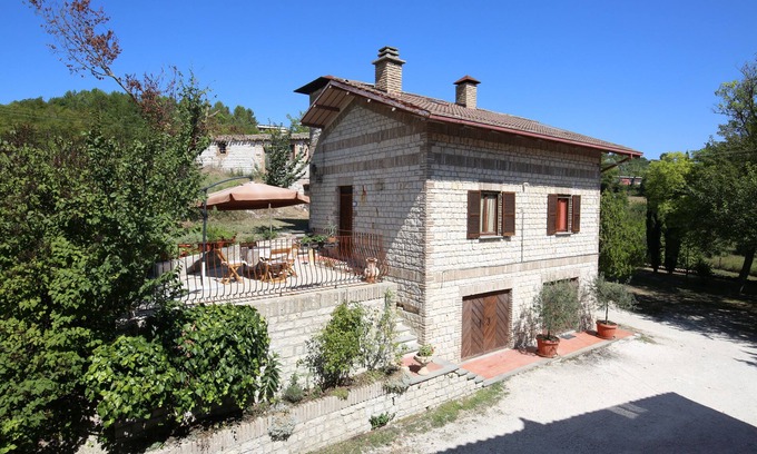 Sassoferrato Villa | Small villa with a big garden and a big swimming pool - Sassoferrato