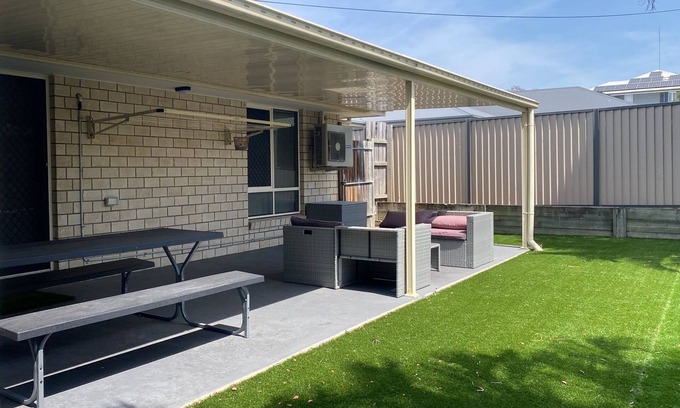 Acacia Ridge Apartment | Smart Suites Self Check-in Apartments 12 Stockport