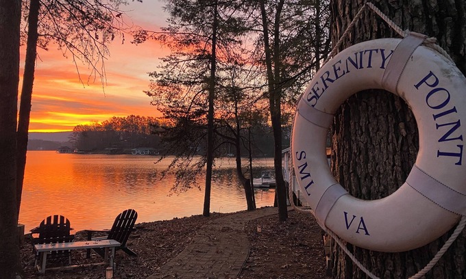 Smith Mountain Lake Cabin | SML Lake Cabin Serenity Point: Relax, Paddle, Campfires, Sunrise Views, Unplug