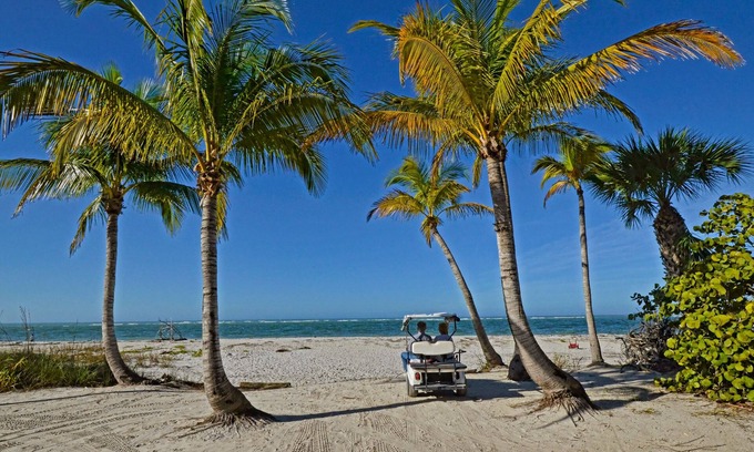 North Captiva House | SMUGGLERS HIDEAWAY-Private Pool-Hot Tub-Club Access-Golf Cart-Sleeps 7