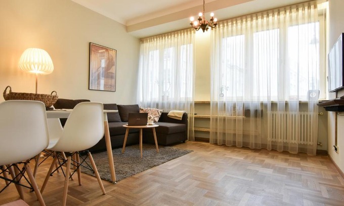 Powisle Apartment | Smulikowskiego 9