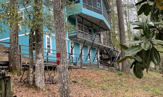 Abbeville House | Smurf House on Thomas Mill